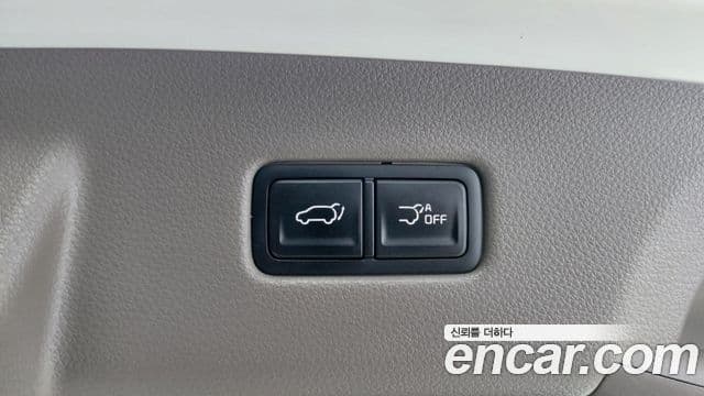 Kia Carnival 2021 — Фото 17/20