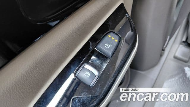 Kia Carnival 2021 — ფოტო 3/29