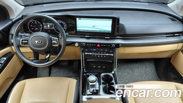 Kia Carnival 2021 — Photo 26/30
