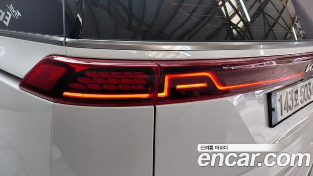 Kia Carnival 2021 — Photo 14/29