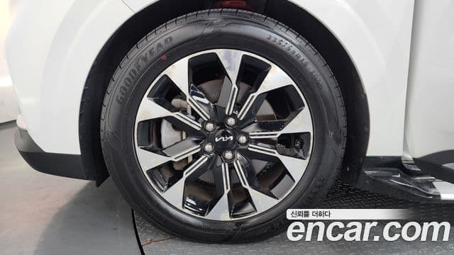 Kia Carnival 2020 — Фото 5/20