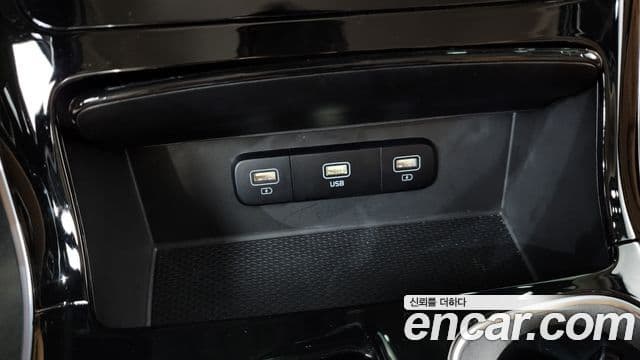 Kia Carnival 2020 — Фото 15/20