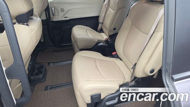 Toyota Sienna 2023 — Photo 24/34