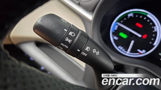 Toyota Sienna 2023 — Photo 13/34