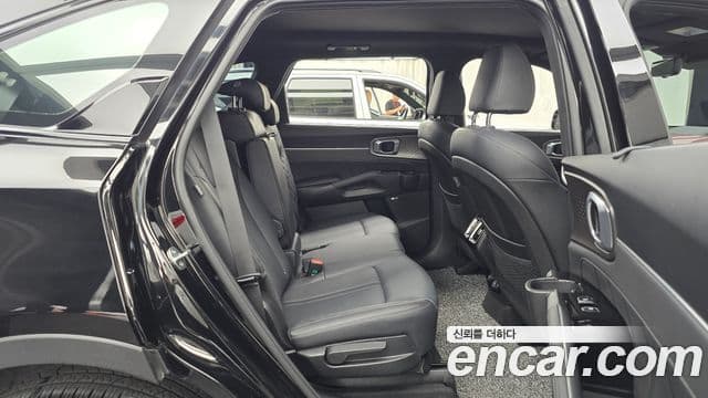 Kia Sorento 2023 — Фото 12/20