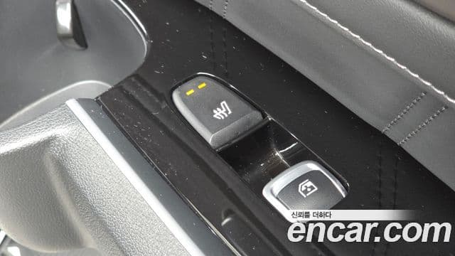 Kia Sorento 2023 — Фото 19/20