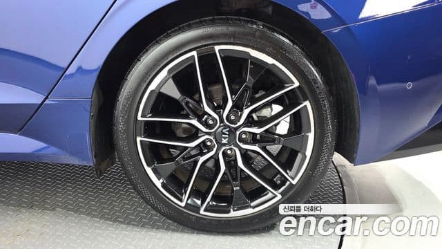 Kia K5 2019 — Şəkil 27/35