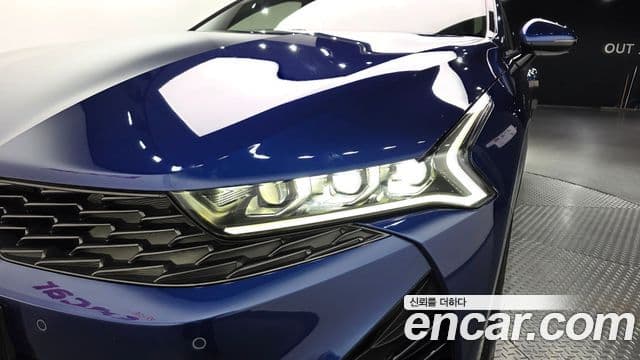 Kia K5 2019 — Şəkil 20/35