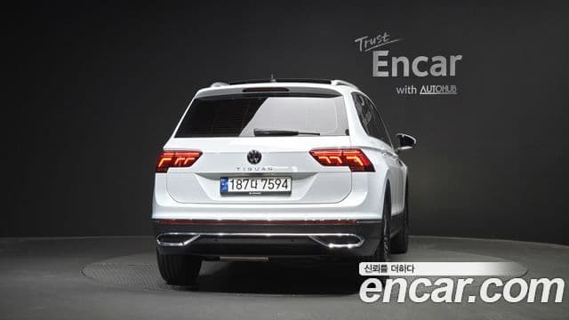 Volkswagen Tiguan 2023 — Şəkil 24/31