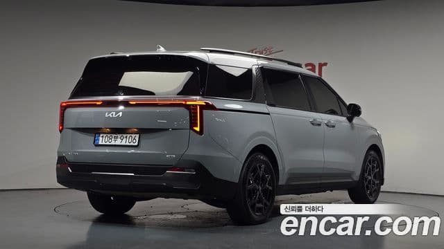 Kia Carnival 2024 — Фото 2/20