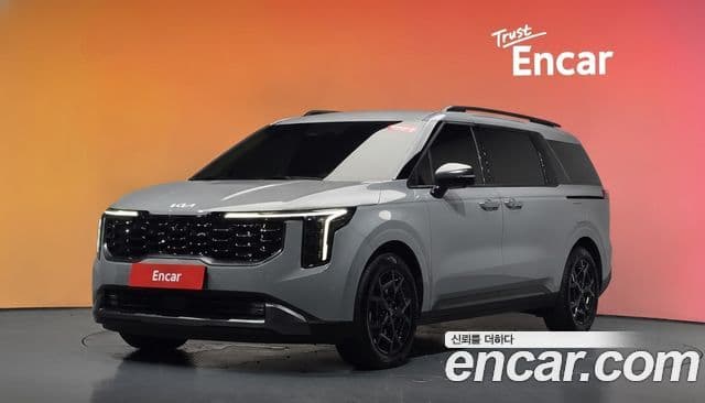 Kia Carnival 2024 — Фото 1/20