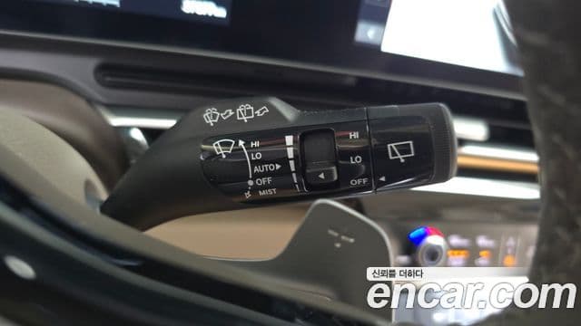 Kia Carnival 2024 — ფოტო 32/38
