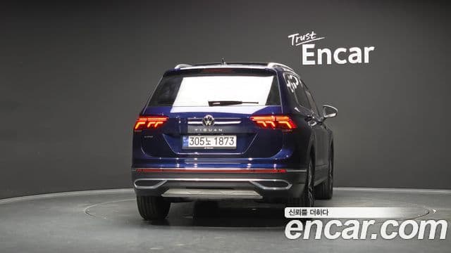Volkswagen Tiguan Allspace 2023 — Фото 4/20