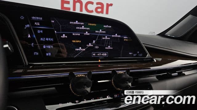 Cadillac Escalade 2023 — Photo 15/20
