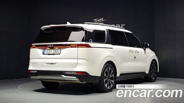 Kia Carnival 2022 — Фото 2/20
