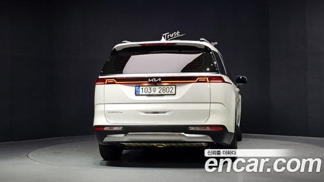 Kia Carnival 2022 — Фото 4/20