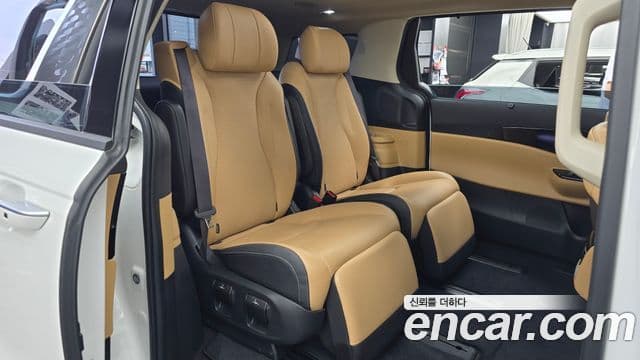 Kia Carnival 2022 — Фото 11/20