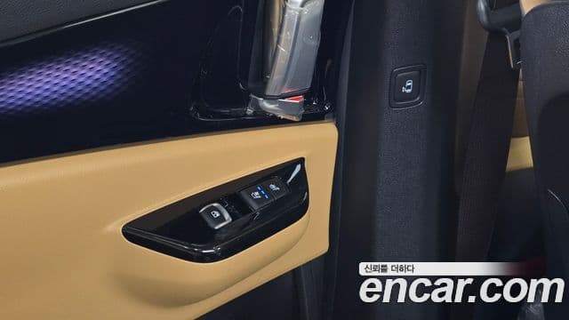 Kia Carnival 2022 — Фото 16/20