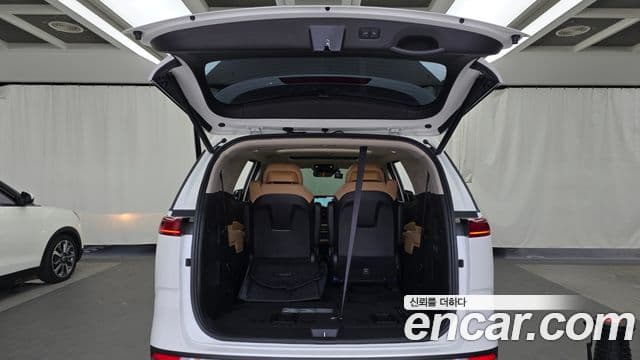 Kia Carnival 2022 — Фото 20/20