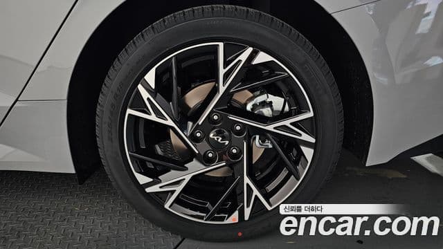 Kia K5 2026 — ფოტო 5/35