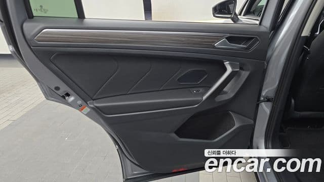 Volkswagen Tiguan Allspace 2023 — Photo 15/31