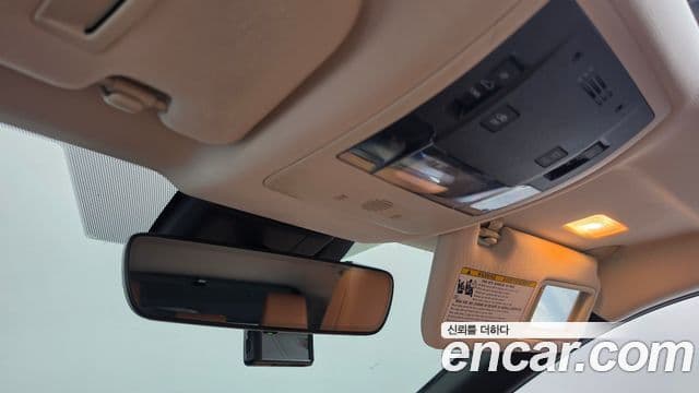 Lexus UX250h 2019 — Şəkil 20/36