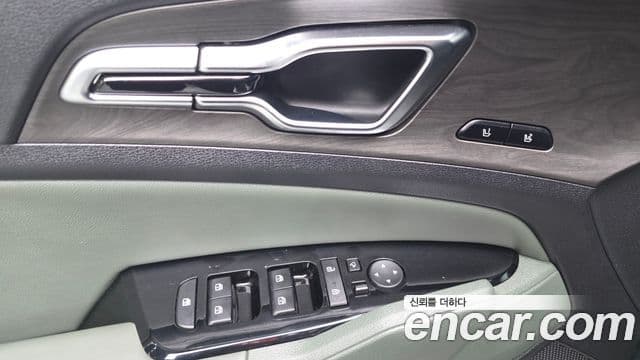 Kia Sportage 2024 — Photo 8/33