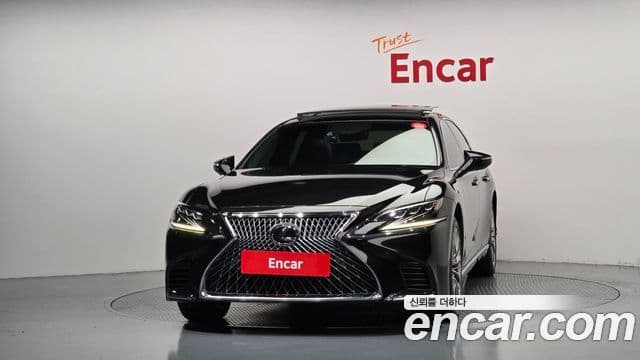 Lexus LS500 2019 — Photo 3/20