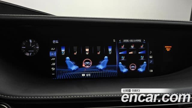 Lexus LS500 2019 — Photo 8/20