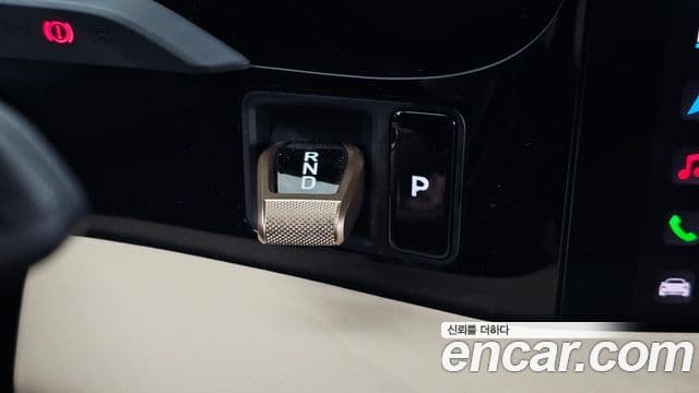 Porsche Taycan 2023 — Photo 3/37