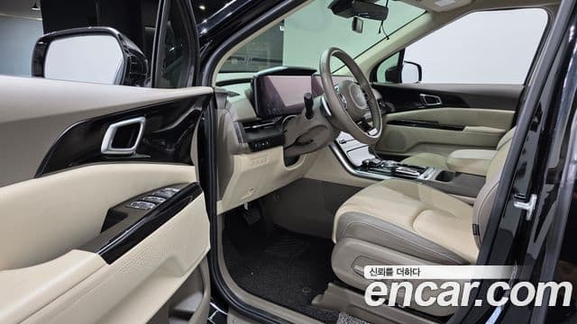 Kia Carnival 2023 — Фото 10/20