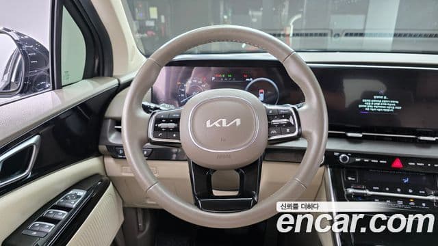 Kia Carnival 2023 — Фото 15/20