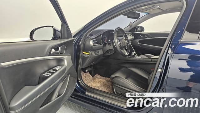 Genesis G70 2018 — Photo 20/32