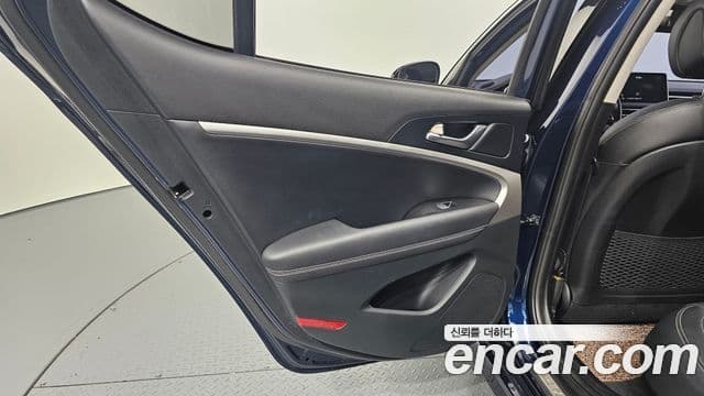 Genesis G70 2018 — Photo 29/32