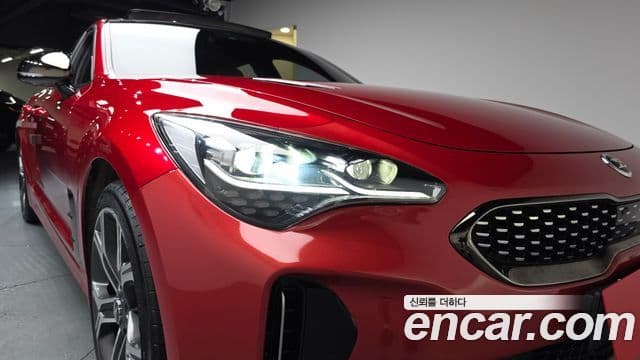 Kia Stinger 2020 — Şəkil 24/43
