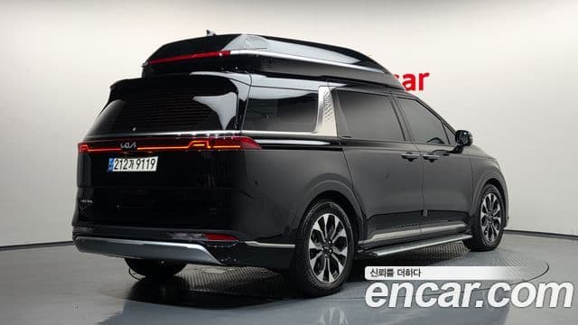Kia Carnival 2022 — Фото 1/20