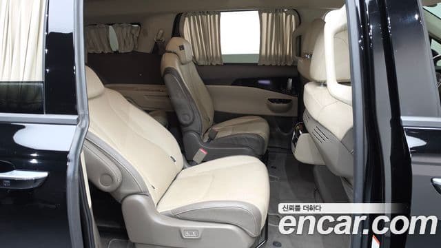 Kia Carnival 2022 — Фото 10/20