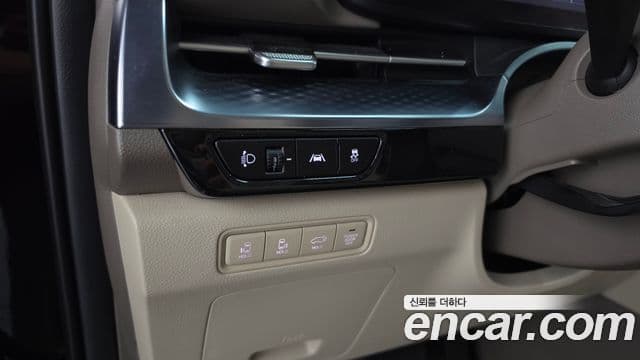 Kia Carnival 2022 — Фото 19/20