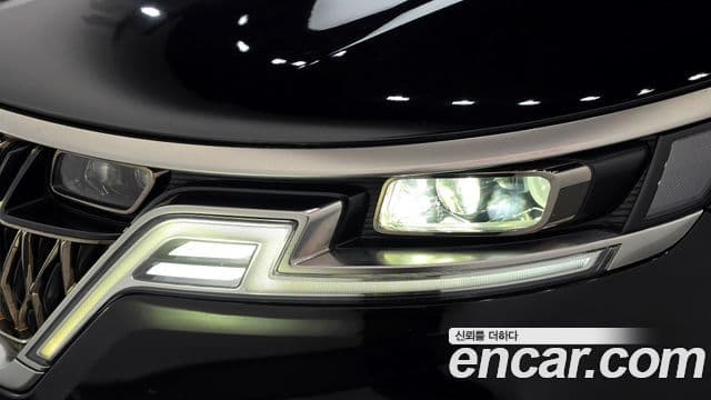 Kia Carnival 2022 — Photo 27/34