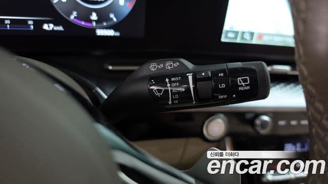 Kia Carnival 2022 — Photo 28/34