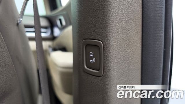 Kia Carnival 2022 — Photo 29/34