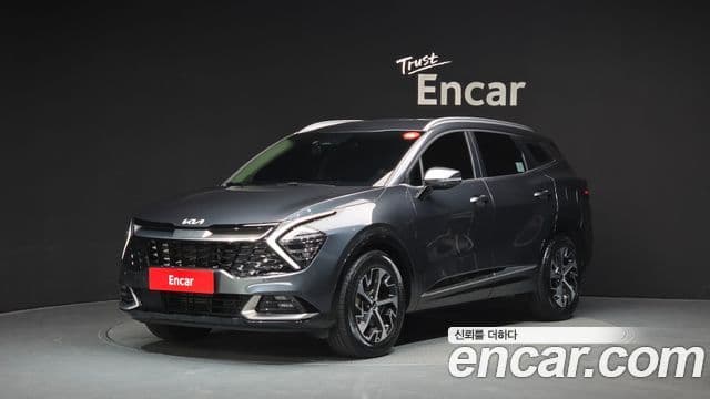 Kia Sportage 2023 — Фото 1/20