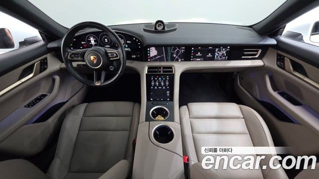 Porsche Taycan 2021 — Photo 5/20