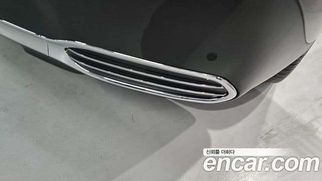 Mercedes-Benz EQE SUV 2025 — ფოტო 18/19
