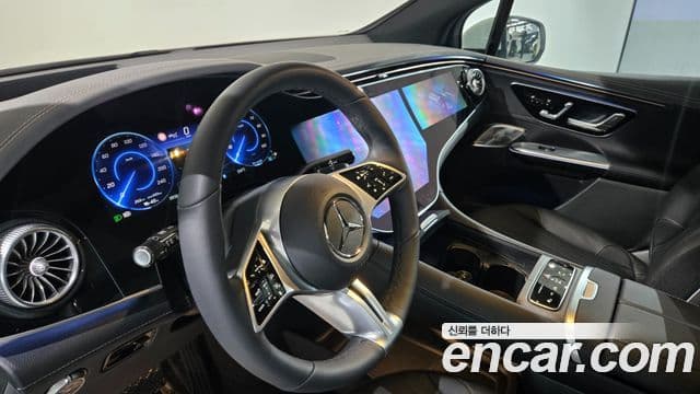 Mercedes-Benz EQE SUV 2026 — ფოტო 12/20