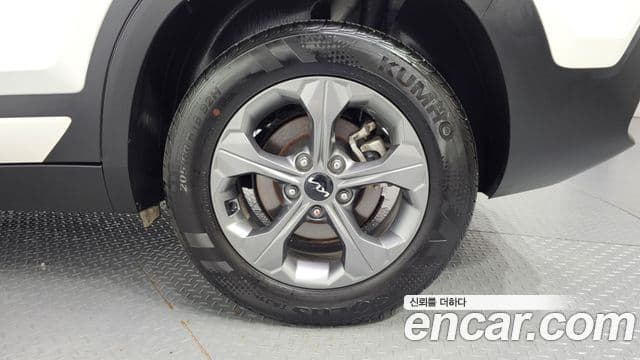 Kia Seltos 2024 — Şəkil 30/30