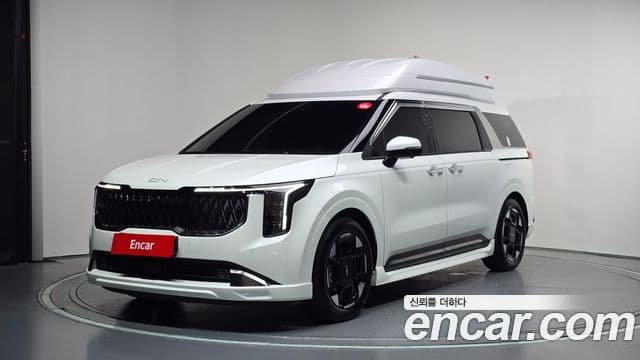 Kia Carnival 2025 — Фото 1/20