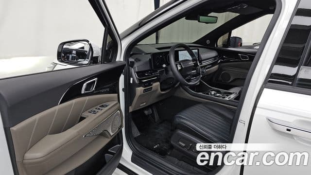 Kia Carnival 2025 — Фото 10/20