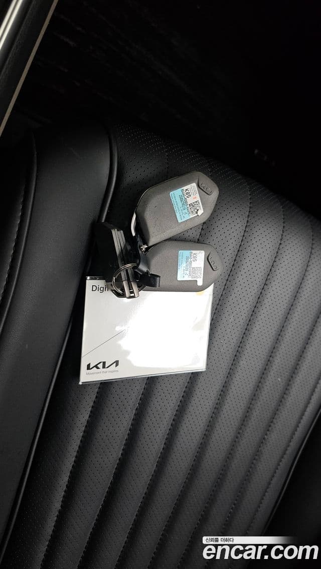 Kia Carnival 2025 — Photo 12/39