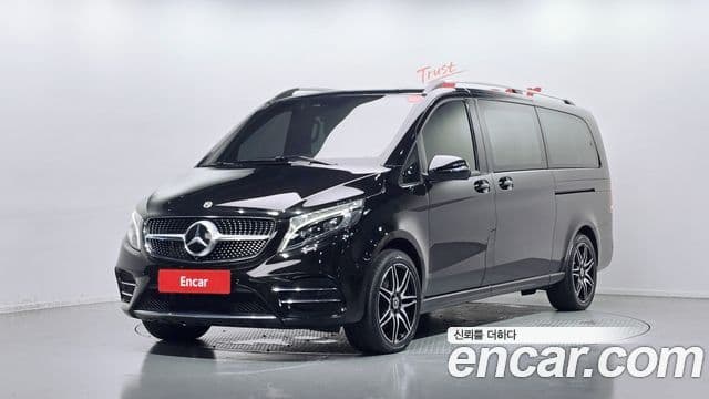 Mercedes-Benz V-Class 2021 — Фото 9/20